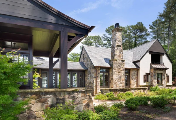 Custom Retreat Whitlock Builders