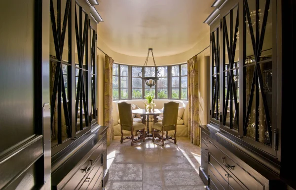 chandelier over the breakfast nook