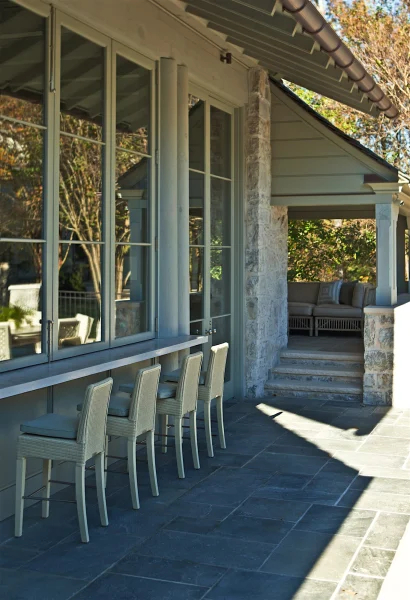 New Manor Residence outside sitting