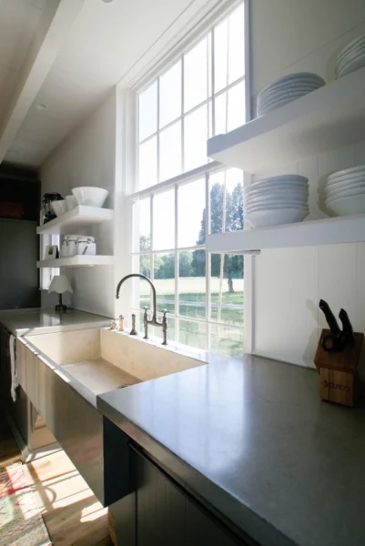 kitchen sink farmhouse style