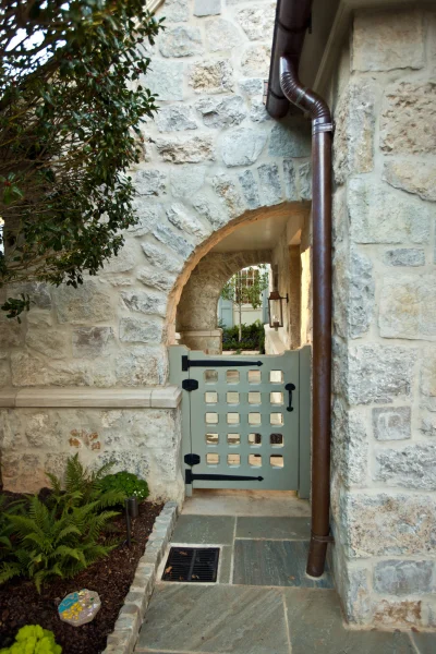 gate yard New Manor Residence